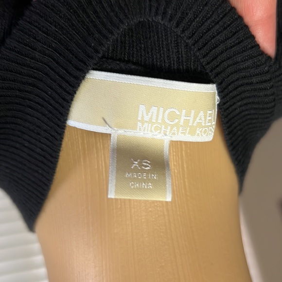 NWOT Michael Kors Black Ribbed Shoulder Cutout Sweater in Black - Picture 6 of 6
